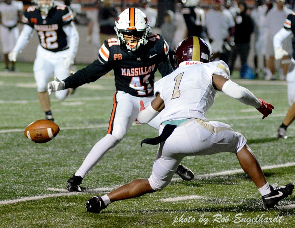 Massillon Defeats Licking Heights in Round 1 Playoff Game